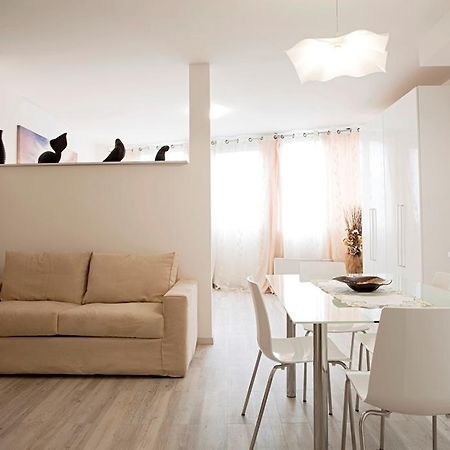 Residence Ferrucci Prato  Pokój zdjęcie